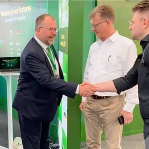 HangOn using Showell at trade shows and events